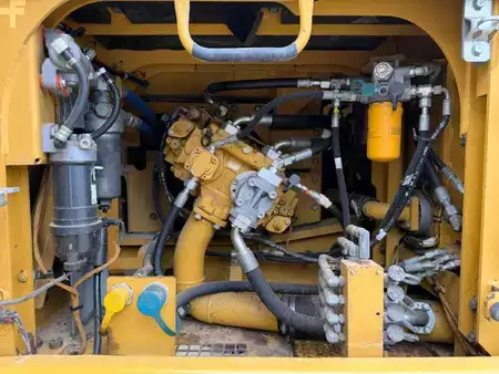 Rupsgraafmachines 2011 Caterpillar 329E L - NEW CHAINS AND TRACKS (27)