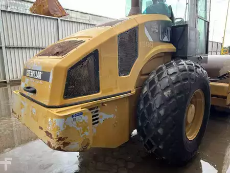 Compactador monocilíndrico 2010 Caterpillar CS74 (35)