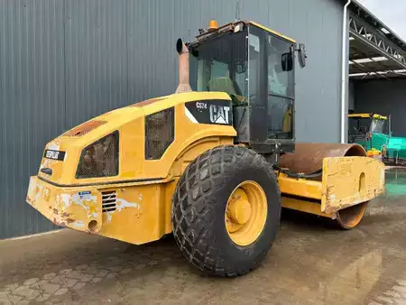 Enkelt tromlekomprimator 2010 Caterpillar CS74 (40)
