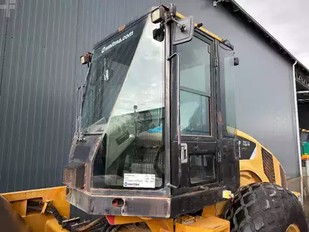 Compactador monocilíndrico 2010 Caterpillar CS74 (7)