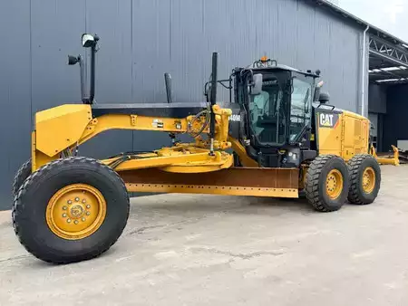 Grader 2015 Caterpillar 140M3 (1)