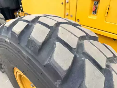 Grader 2015 Caterpillar 140M3 (26)