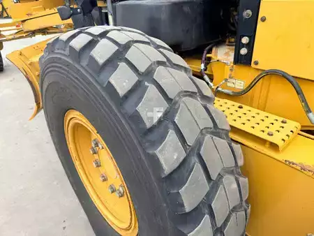 Grader 2015 Caterpillar 140M3 (27)