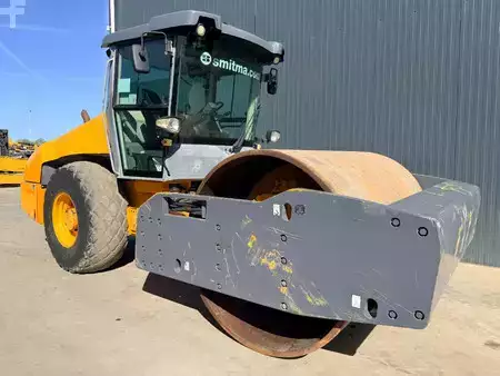Tiejyrät 2014 Dynapac CA6000D (3)