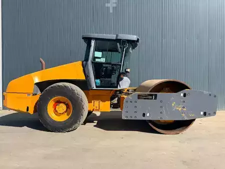 Tiejyrät 2014 Dynapac CA6000D (34)