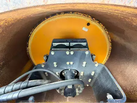 Single drum compactors 2011 Dynapac CA612D (11)