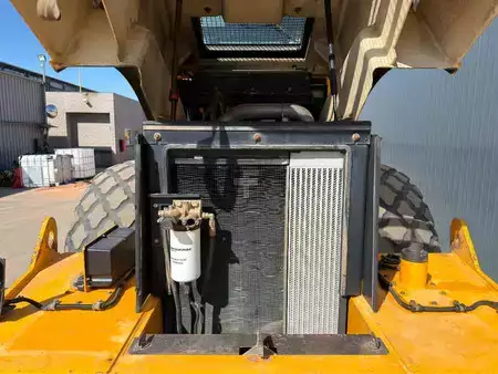 Single drum compactors 2011 Dynapac CA612D (21)