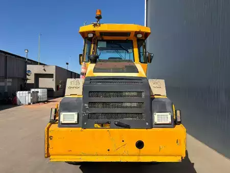 Single drum compactors 2011 Dynapac CA612D (4)