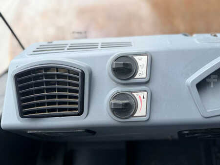 Enkelt tromlekomprimator 2017 BOMAG BW213D-5 (11)