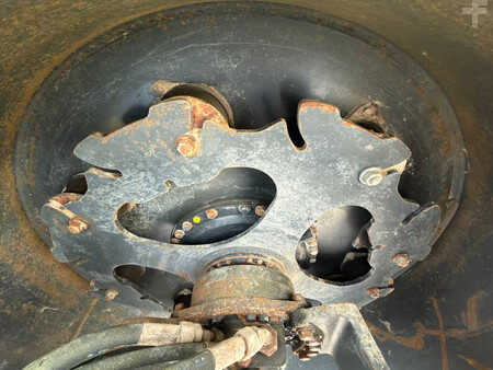 Enkelt tromlekomprimator 2019 BOMAG BW213D-5 (11)