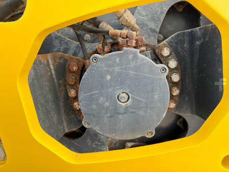 Enkelt tromlekomprimator 2019 BOMAG BW213D-5 (13)