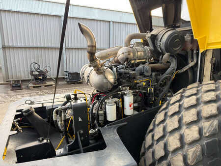 Enkelt tromlekomprimator 2019 BOMAG BW213D-5 (21)