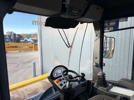 Enkelt tromlekomprimator 2019 BOMAG BW213D-5 (34)