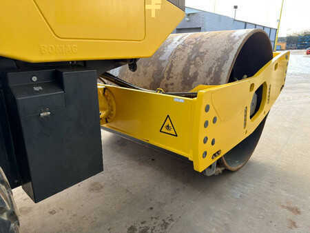 Enkelt tromlekomprimator 2019 BOMAG BW213D-5 (8)