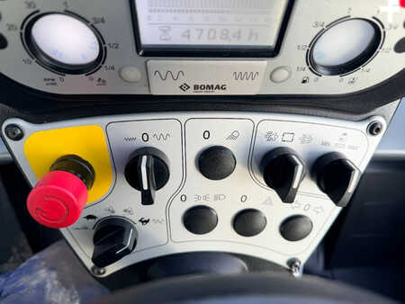 Enkelt tromlekomprimator 2019 BOMAG BW213D-5 (11)