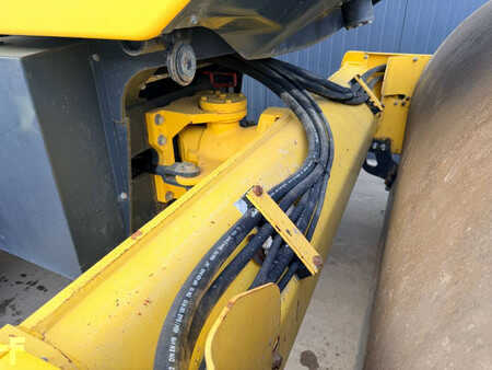 Enkelt tromlekomprimator 2019 BOMAG BW213D-5 (20)