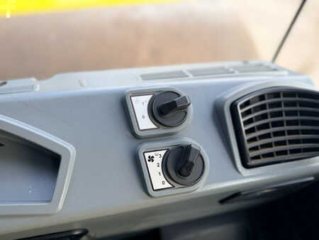 Enkelt tromlekomprimator 2019 BOMAG BW213D-5 (9)