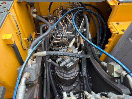 Excavadoras de cadenas 2015 Volvo EC220E L (21)