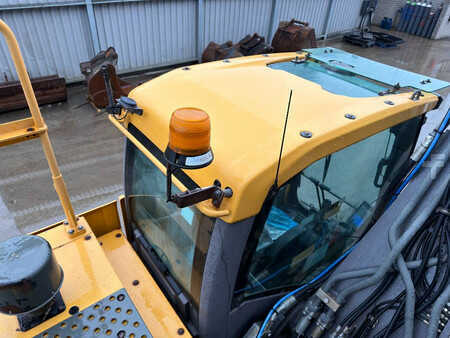 Excavadoras de cadenas 2015 Volvo EC220E L (22)