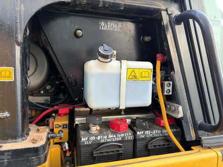 Lánctalpas rakodó 2016 Caterpillar 963K (21)