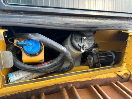 Lánctalpas rakodó 2016 Caterpillar 963K (22)