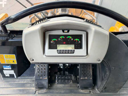 Lánctalpas rakodó 2016 Caterpillar 963K (35)