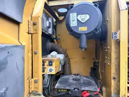 Excavadoras de cadenas 2007 Caterpillar 320D L (30)