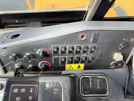 Wielladers 2007 Caterpillar 990H (19)