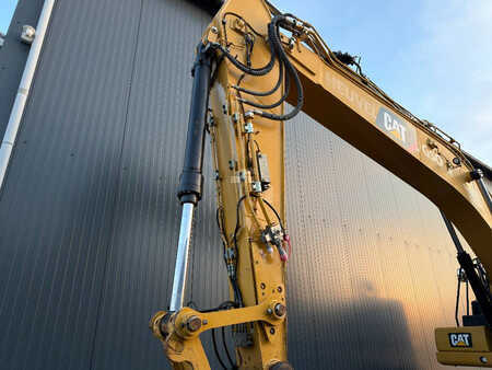 Korečková rýpadla 2019 Caterpillar 323 07B | 70% good U/C (16)