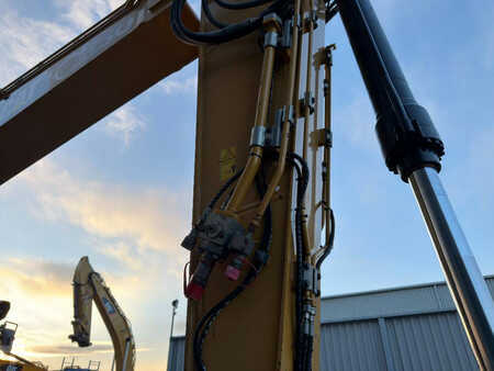 Korečková rýpadla 2019 Caterpillar 323 07B | 70% good U/C (17)