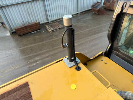 Korečková rýpadla 2019 Caterpillar 323 07B | 70% good U/C (22)