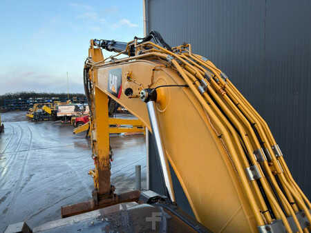 Korečková rýpadla 2019 Caterpillar 323 07B | 70% good U/C (25)