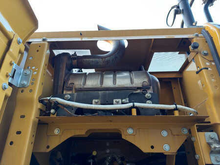 Korečková rýpadla 2019 Caterpillar 323 07B | 70% good U/C (33)