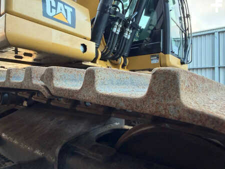 Korečková rýpadla 2019 Caterpillar 323 07B | 70% good U/C (39)