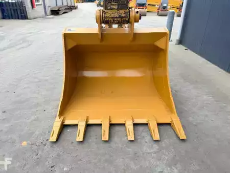 Beltegraver 2018 Caterpillar 323 07A (12)