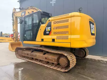 Beltegraver 2018 Caterpillar 323 07A (2)