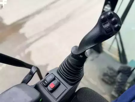 Beltegraver 2018 Caterpillar 323 07A (38)