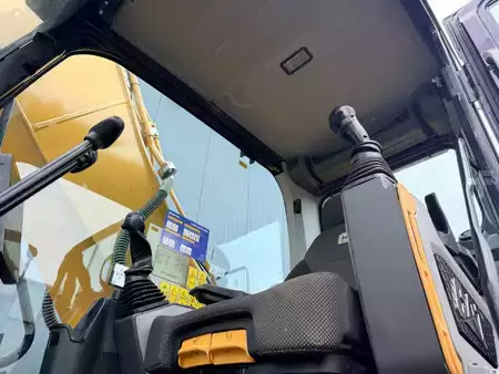 Beltegraver 2018 Caterpillar 323 07A (39)