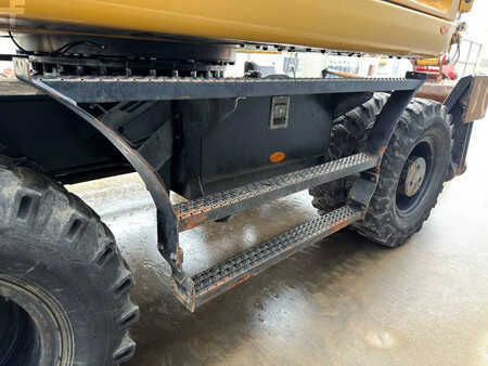 Escavatori gommati 2015 Caterpillar M318F (14)