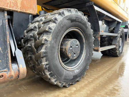 Escavatori gommati 2015 Caterpillar M318F (19)