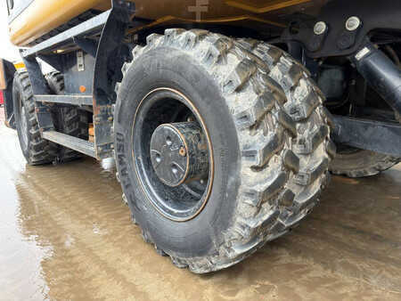 Escavatori gommati 2015 Caterpillar M318F (20)