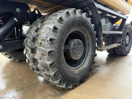 Escavatori gommati 2015 Caterpillar M318F (21)