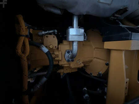 Escavatori gommati 2015 Caterpillar M318F (26)