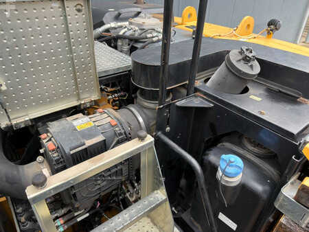 Escavatori gommati 2015 Caterpillar M318F (33)