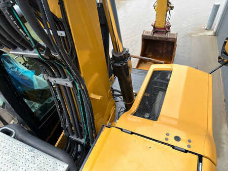 Escavatori gommati 2015 Caterpillar M318F (38)