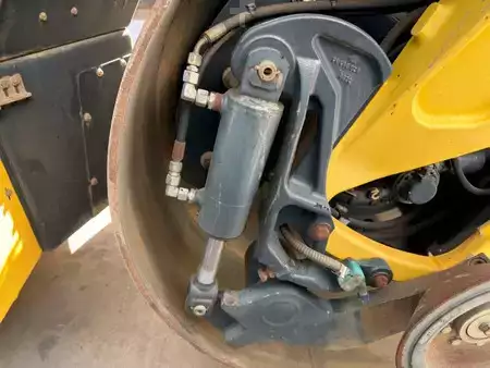 Tandemové válce 2014 BOMAG BW174AP-4i AM (32)