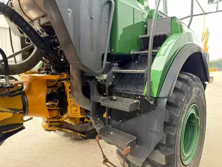 Nivelohjatut dumpperit 2013 Volvo A30F (13)