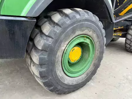 Nivelohjatut dumpperit 2013 Volvo A30F (28)