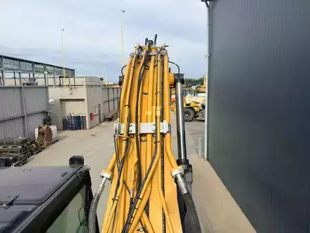 Pelles sur chenilles 2014 Caterpillar 329E LN (11)