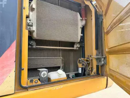 Pelles sur chenilles 2014 Caterpillar 329E LN (39)